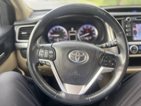 2016 Toyota Highlander XLE