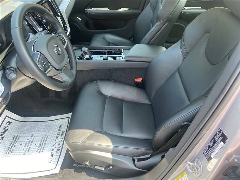 2025 Volvo S60 B5 Core