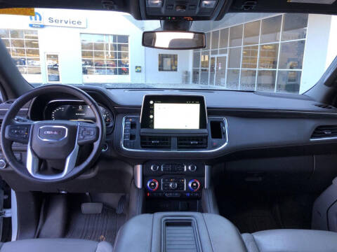 2022 GMC Yukon XL SLT