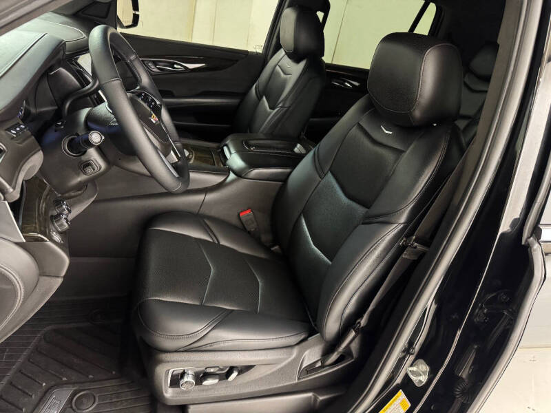 2020 Cadillac Escalade Platinum