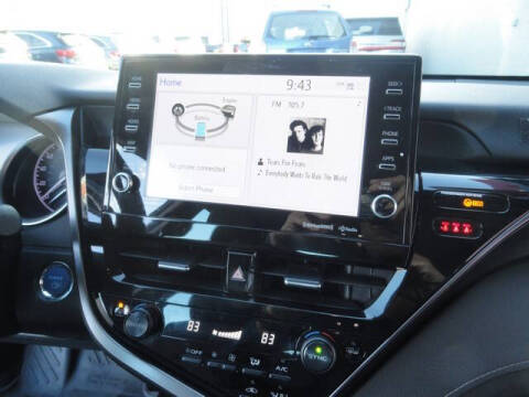 2022 Toyota Camry Hybrid XLE