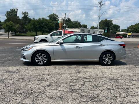 2019 Nissan Altima for sale at Apex Knox Auto in Knoxville TN