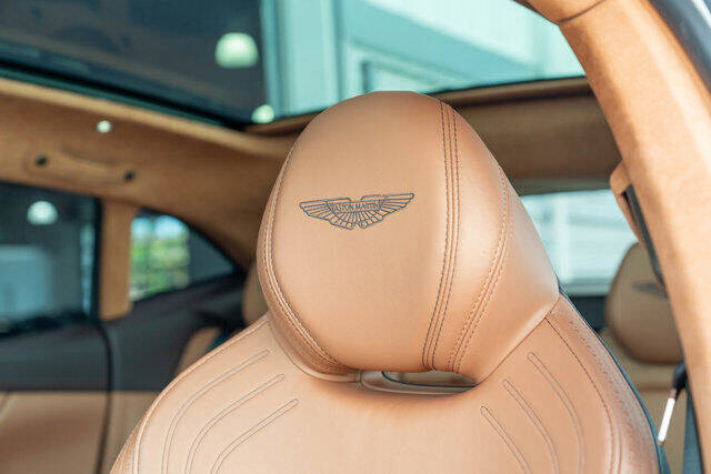 2021 Aston Martin DBX