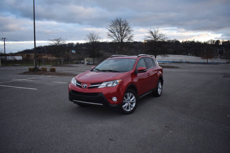 Toyota RAV4's photo