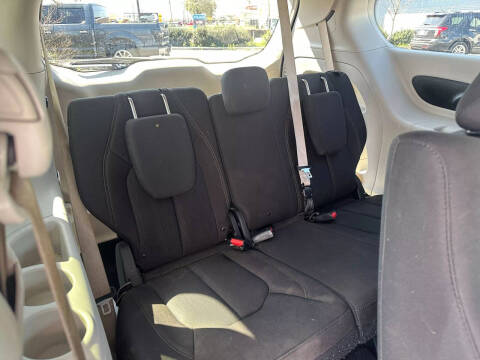 2018 Chrysler Pacifica L