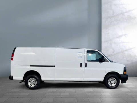 2023 Chevrolet Express 2500