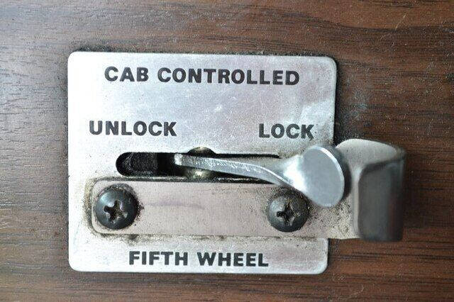 1983 Peterbilt 362 FAT CAB