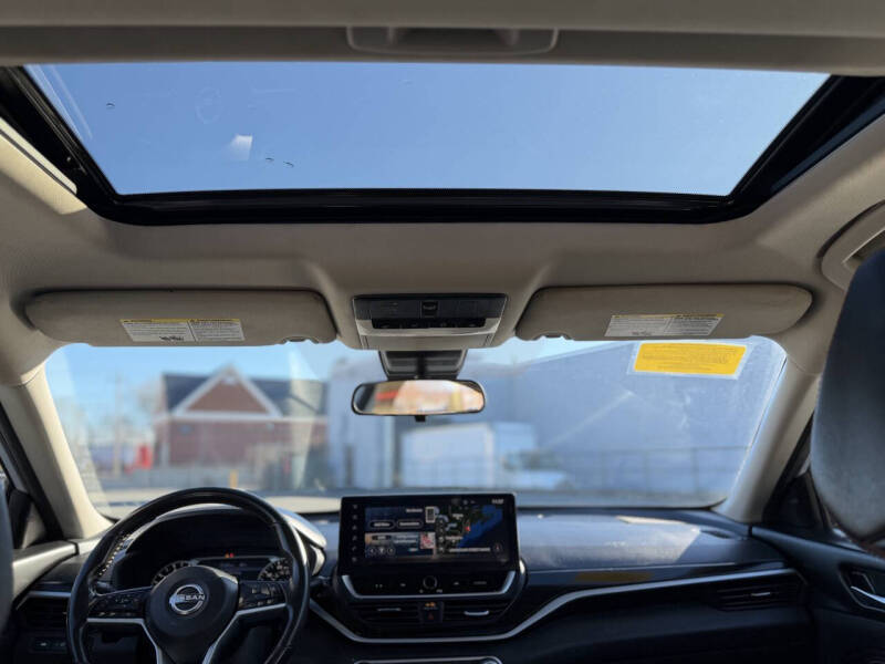 2023 Nissan Altima 2.5 SR