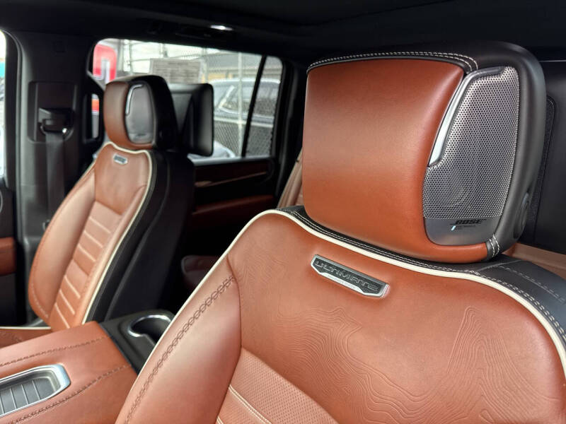 2023 GMC Yukon XL Denali Ultimate