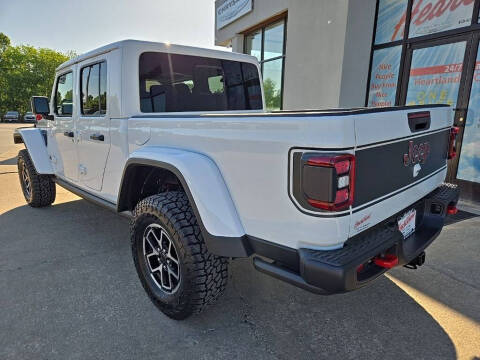 2026 Jeep Gladiator Shadow Ops