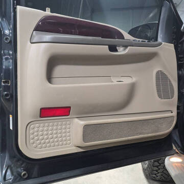 2004 Ford Excursion Eddie Bauer