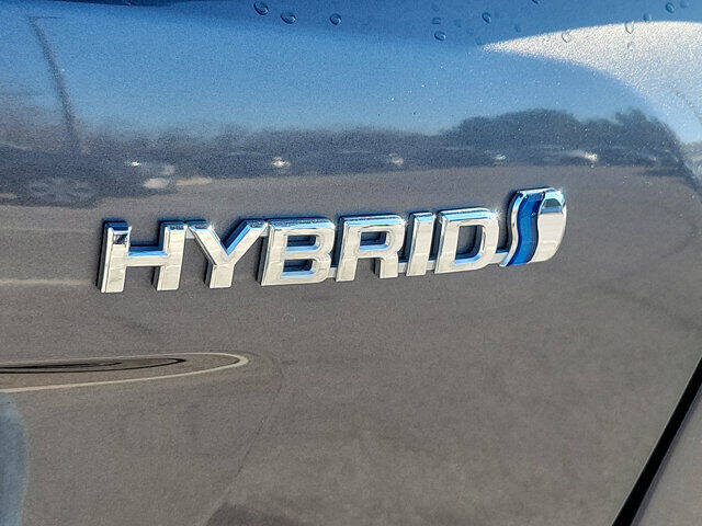 2016 Toyota Prius Two