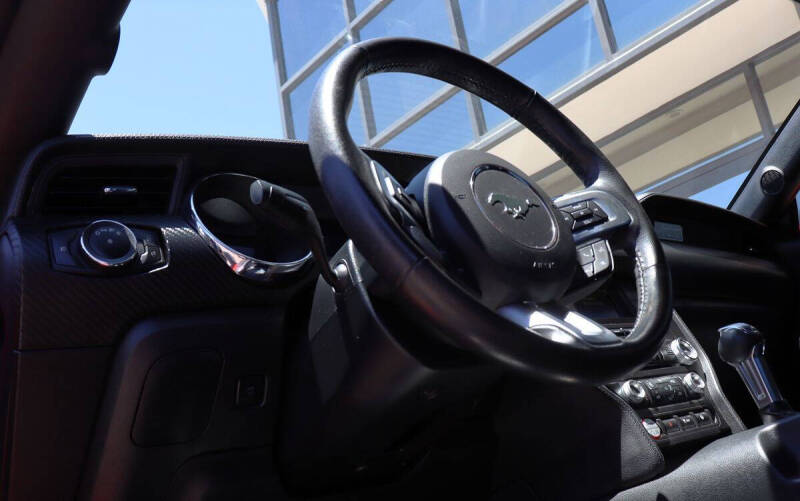 2015 Ford Mustang V6