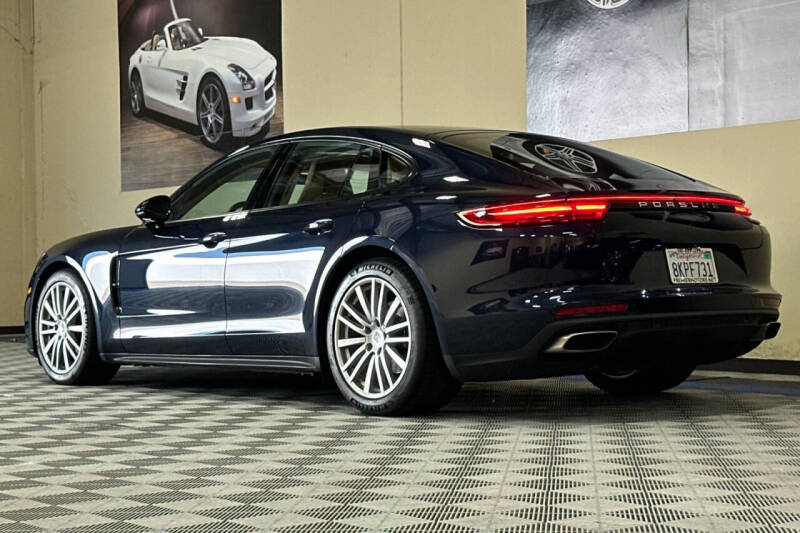 2019 Porsche Panamera