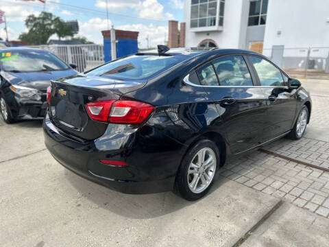 2018 Chevrolet Cruze LT Auto