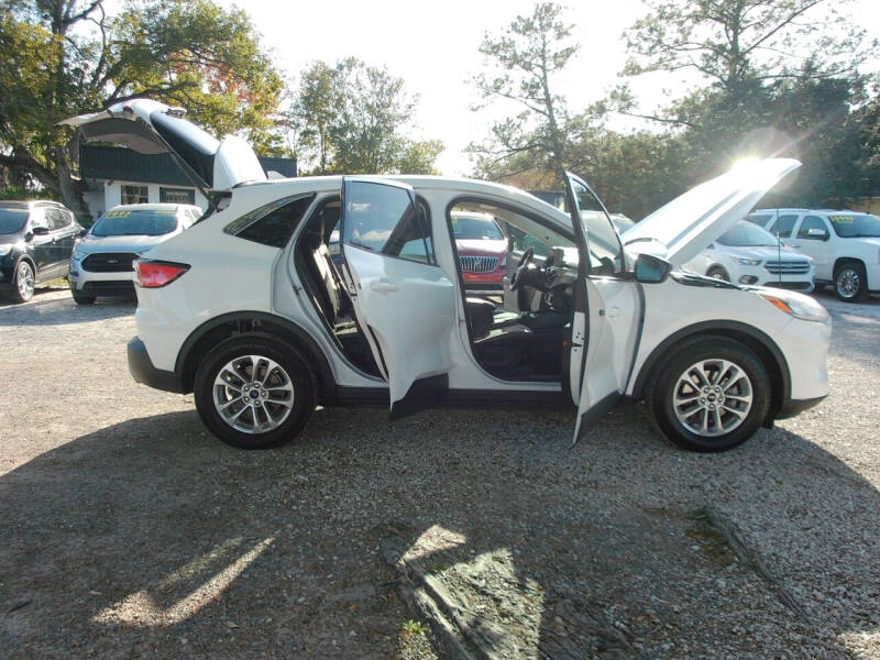 2022 Ford Escape SE