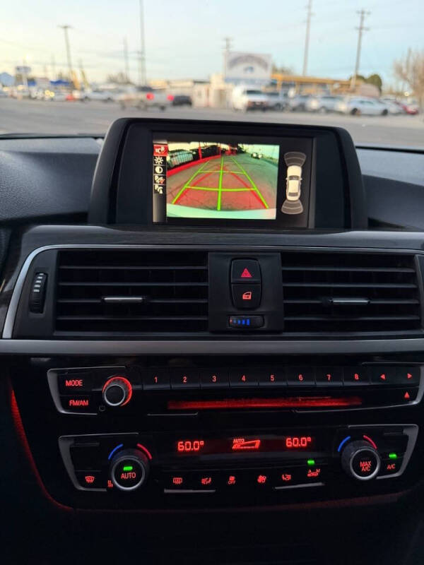 2016 BMW 3 Series 320i