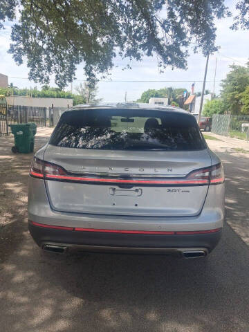 2019 Lincoln Nautilus Reserve