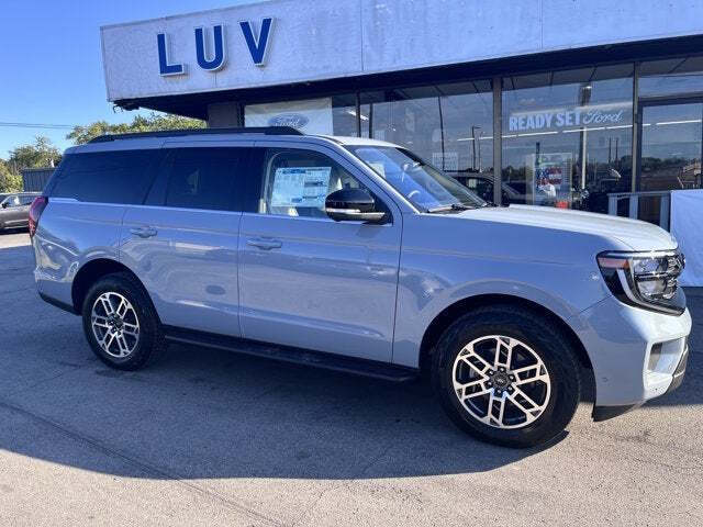 2025 Ford Expedition Active