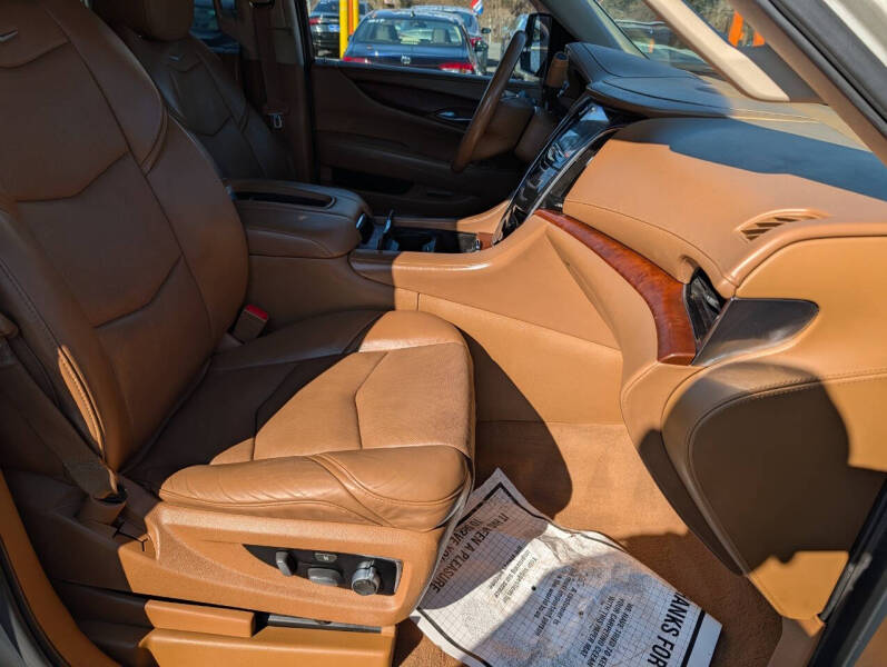 2016 Cadillac Escalade ESV Platinum