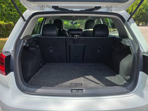 2016 Volkswagen Golf TSI SEL