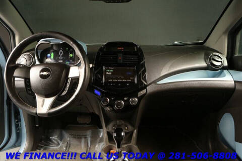 2014 Chevrolet Spark EV 2LT