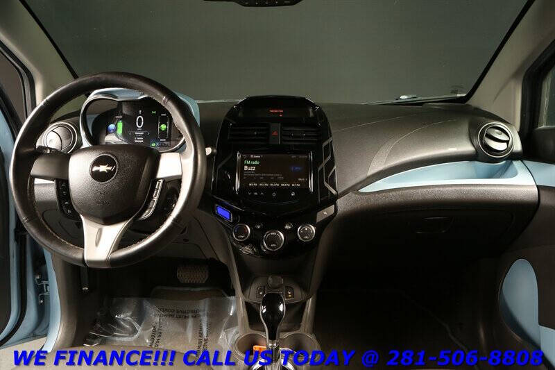 2014 Chevrolet Spark EV 2LT