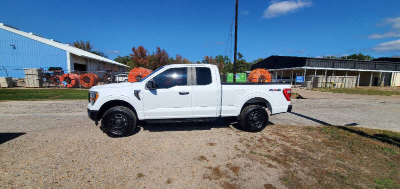 2021 Ford F-150 XL's photo