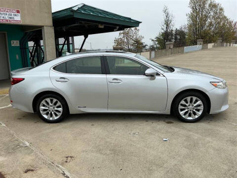 2014 Lexus ES 300h