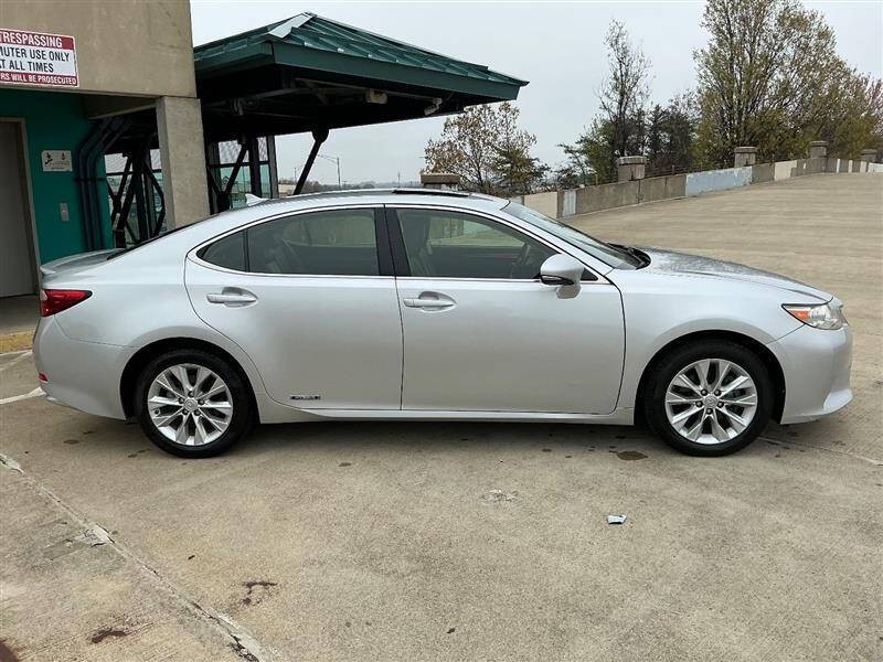 2014 Lexus ES 300h