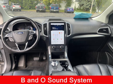 2022 Ford Edge Titanium