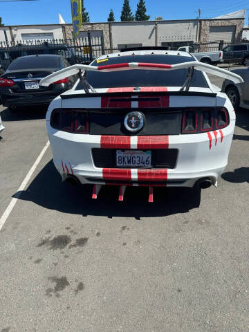 2014 Ford Mustang V6 Premium