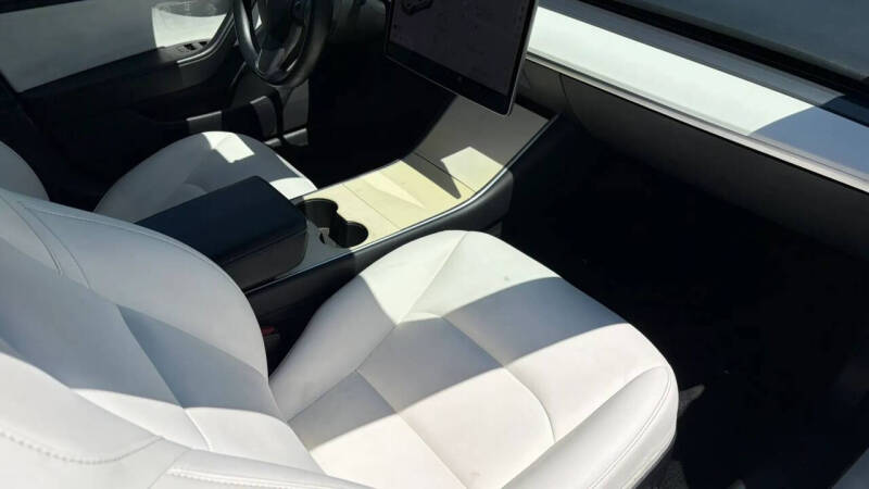 2019 Tesla Model 3 Performance