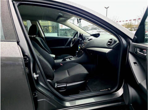 2012 Mazda MAZDA3 i Touring