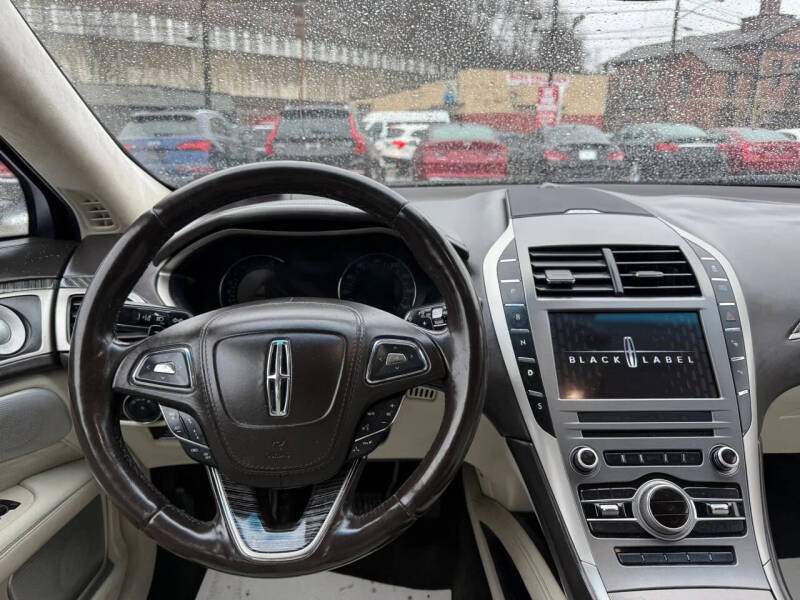 2017 Lincoln MKZ Black Label