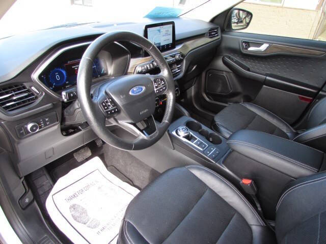 2020 Ford Escape Titanium