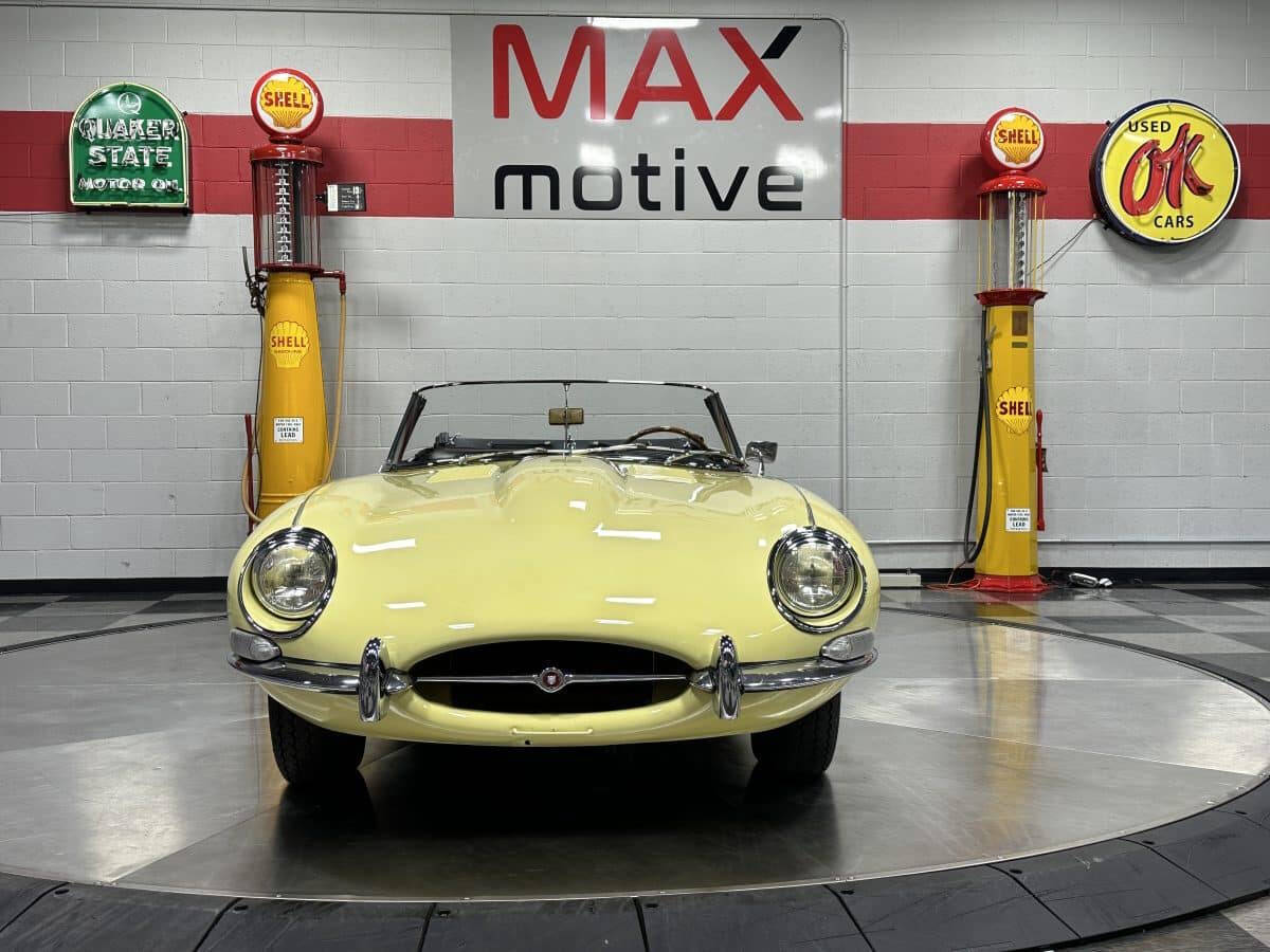 1968 Jaguar E-Type 2