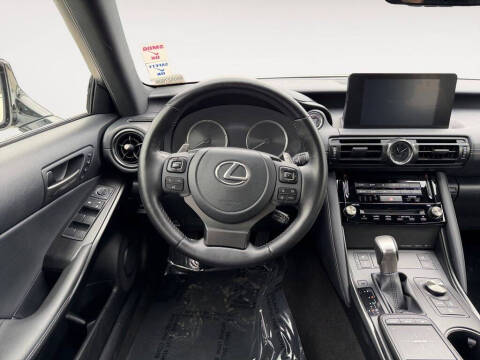 2024 Lexus IS 300