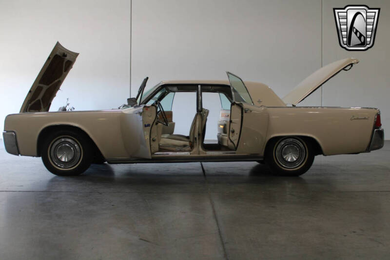 1963 Lincoln Continental