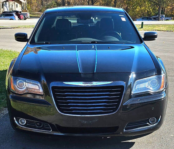 Used 2012 Chrysler 300 S with VIN 2C3CCADT5CH315427 for sale in New Lenox, IL