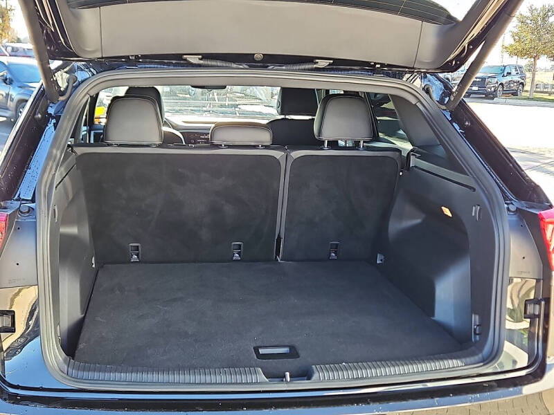 2023 Volkswagen Atlas Cross Sport SE