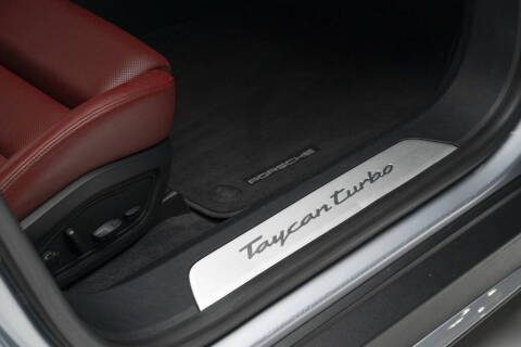 2020 Porsche Taycan Turbo