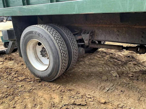 2000 International 4900