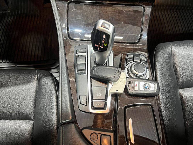 2013 BMW 5 Series 528i xDrive