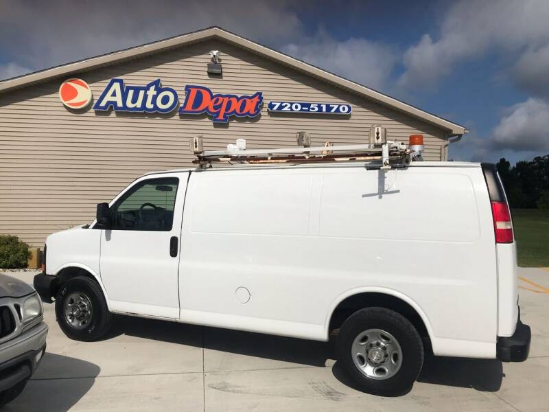 2009 Chevrolet Express Cargo for sale at The Auto Depot in Mount Morris MI