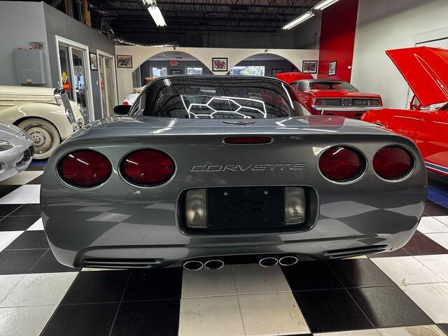 2004 Chevrolet Corvette
