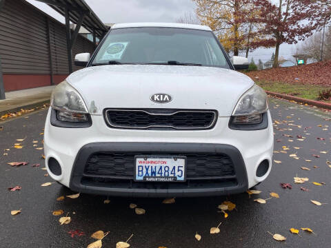 2013 Kia Soul +