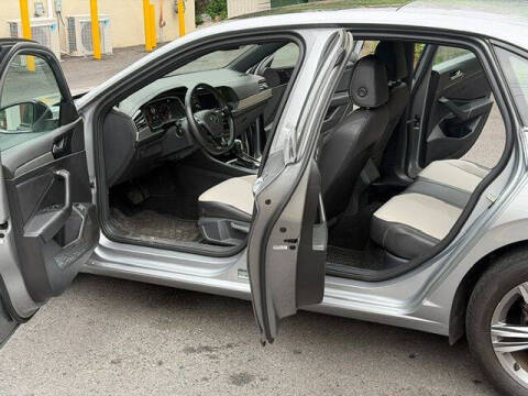 2020 Volkswagen Jetta R-Line