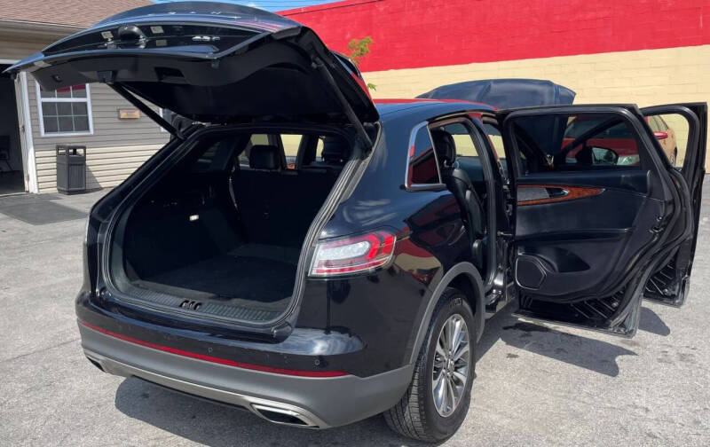 2019 Lincoln Nautilus Select