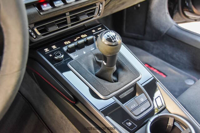 2024 Porsche 911 Carrera GTS